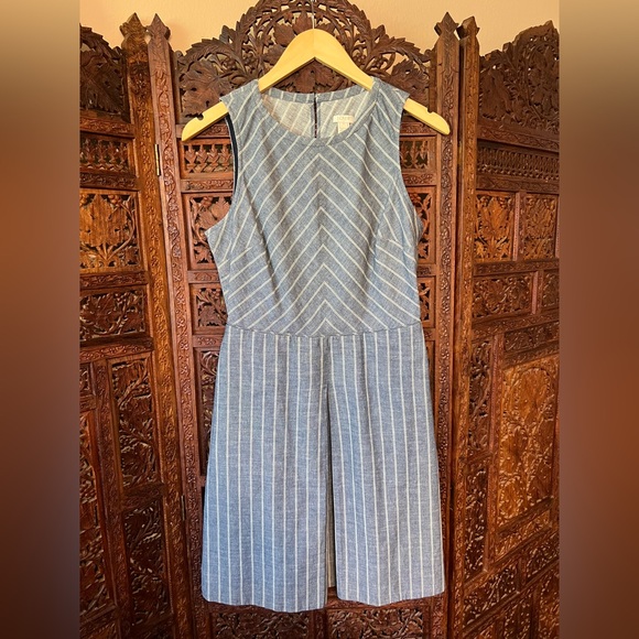 J. Crew Dresses & Skirts - J.Crew Chambray Chevron Pleated Dress Size 4